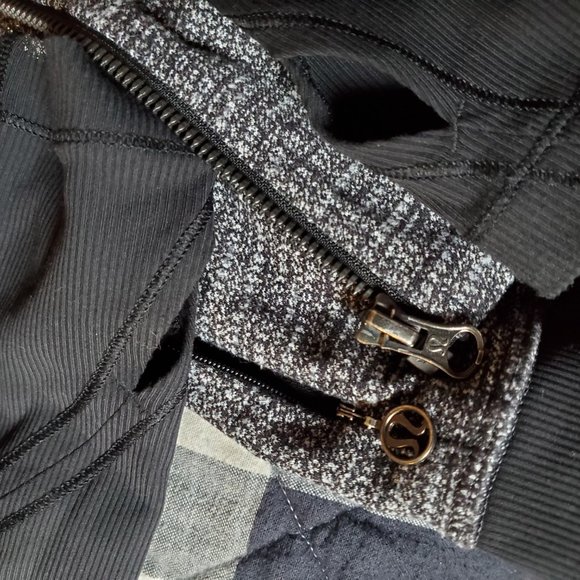 Lululemon wrap jacket - Picture 4 of 8